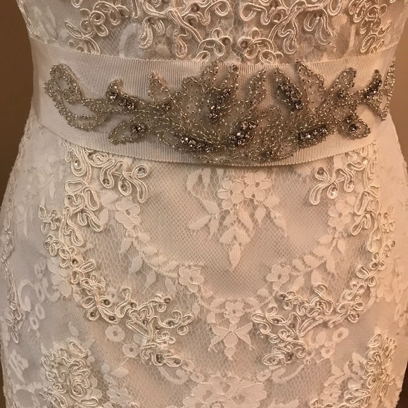 La SPOSA PRONOVIAS Belt only, MILLAR, off white, Grosgrain ribbon. - Picture 12 of 15
